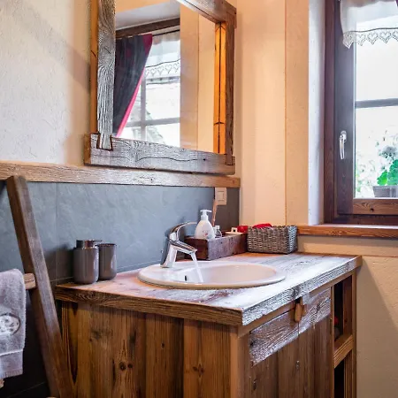 Appartement Les Combes By Interhome